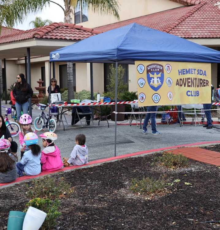 The Hemet Seventh-day Adventist Church Food and Clothing Pantry
