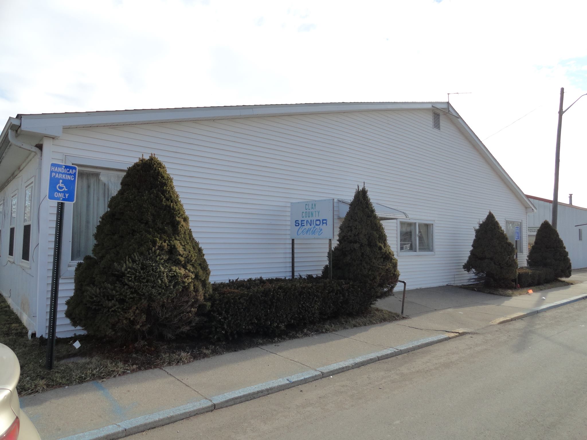 Clay County Emergency Cupboard & Closet - Food Pantry