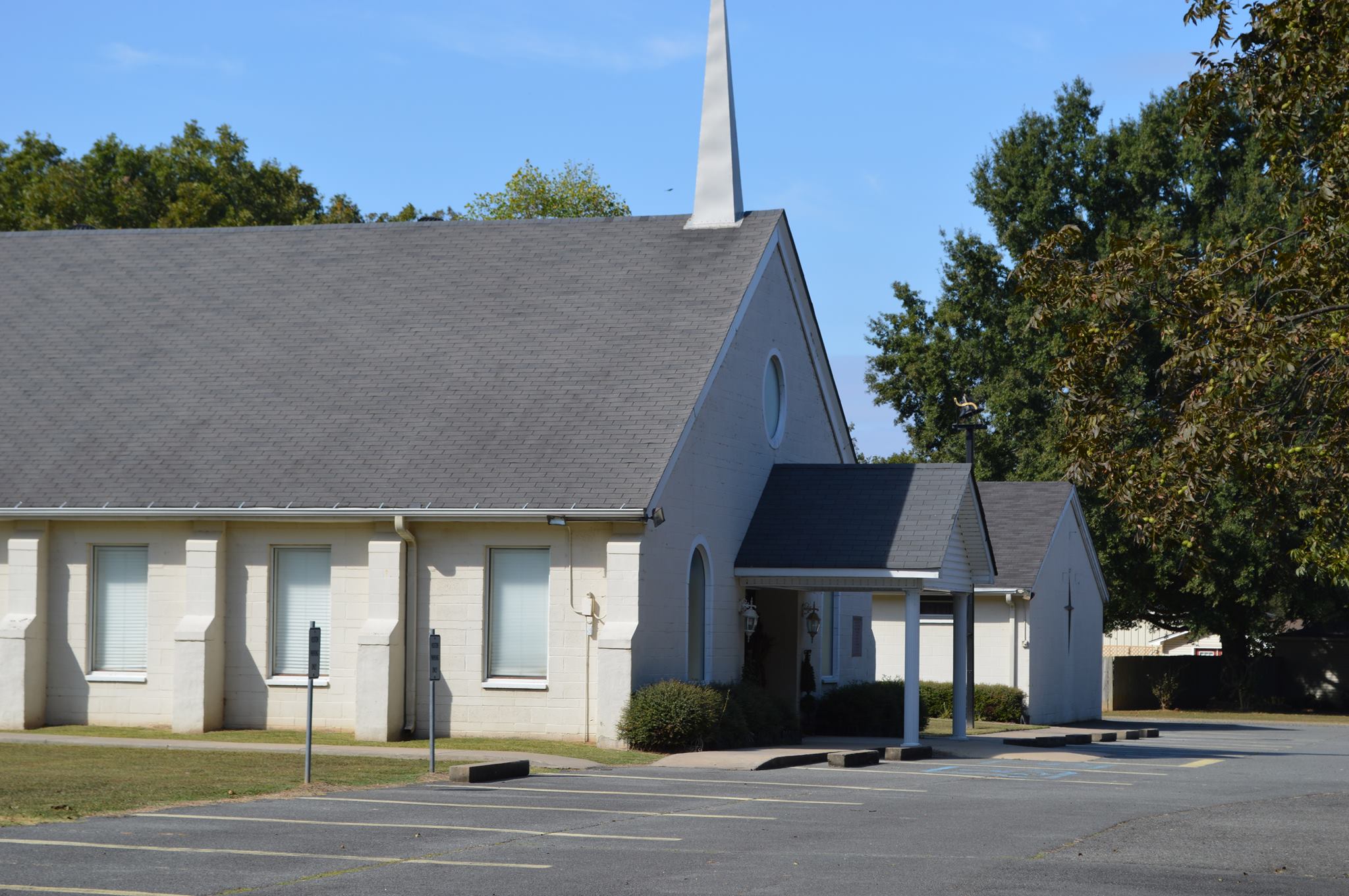 Brownsville Baptist Church - Lonoke