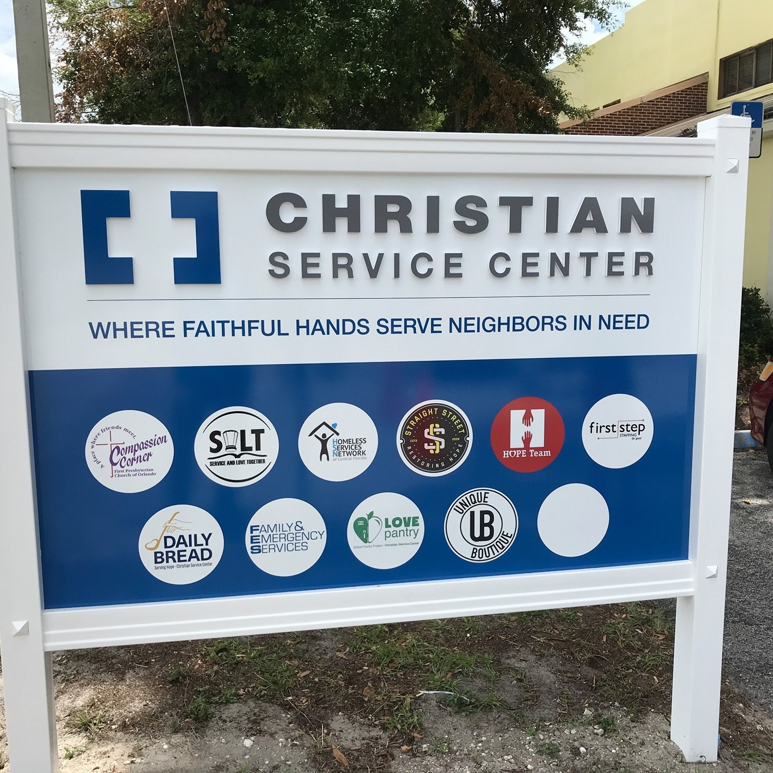Christian Service Center - Love Pantry